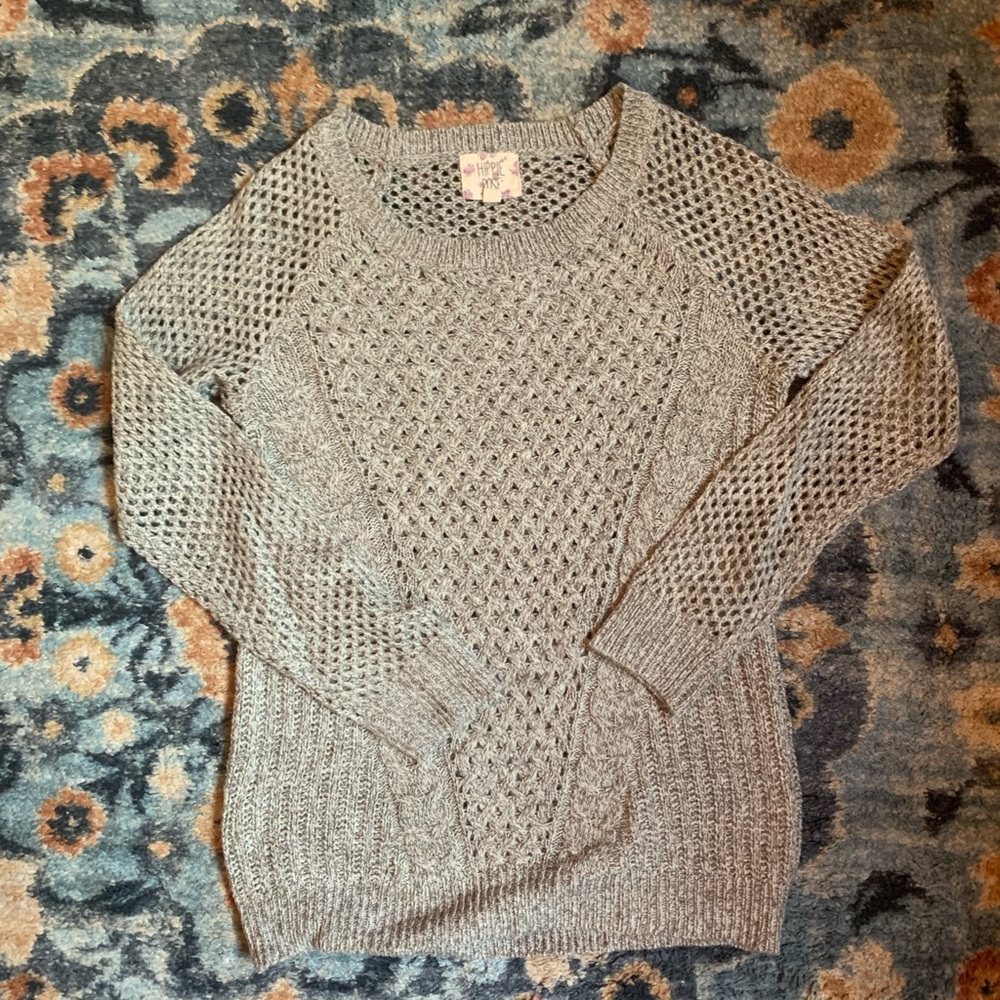 grey knit sweater
